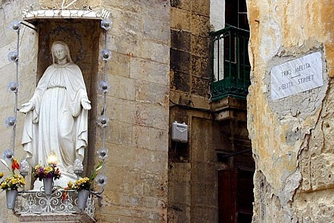 Where Will You Go On Your Honeymoon?