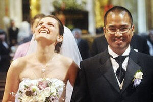 Ollie & Kasia Discovered A 'Big Connection' (Video)