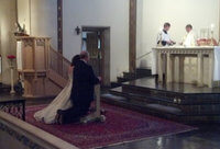 Ten months after a special meeting in the Basilica Of The Immaculate Conception, David & Isabel were married. 