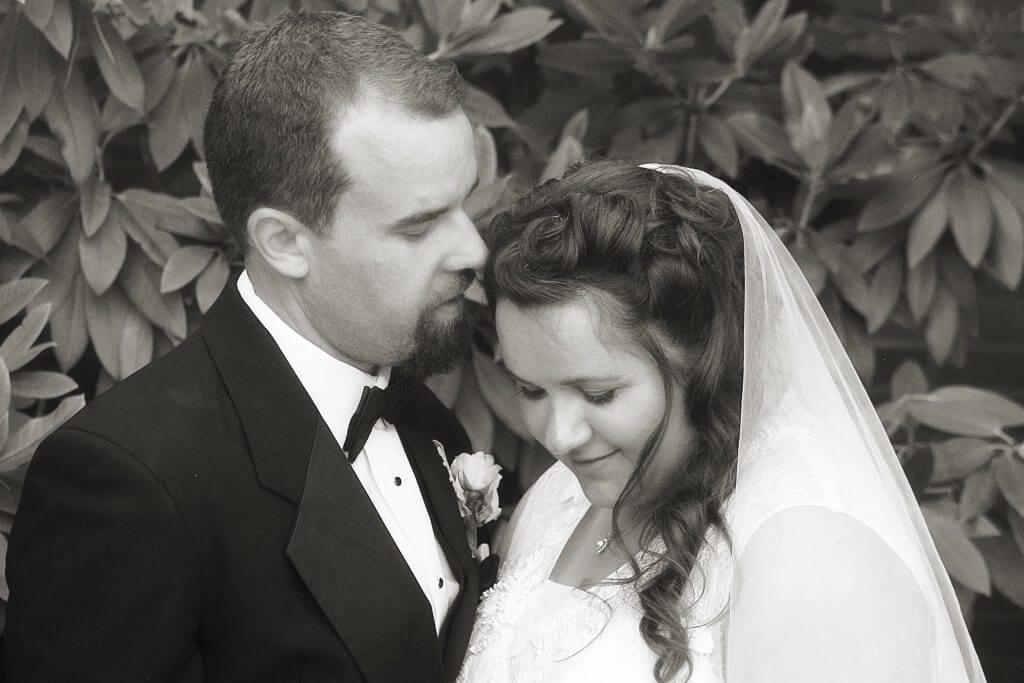 When Failed Online Dating Experiences Lead to Love