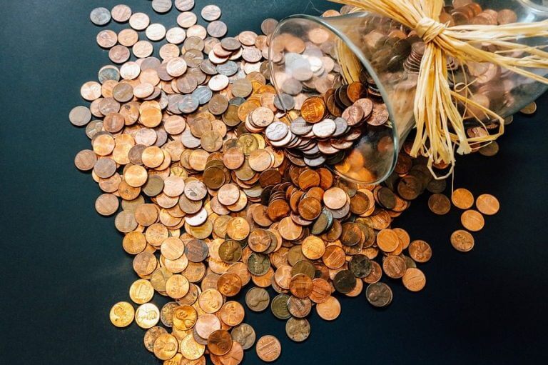 10 Tips for Relationships on a Budget