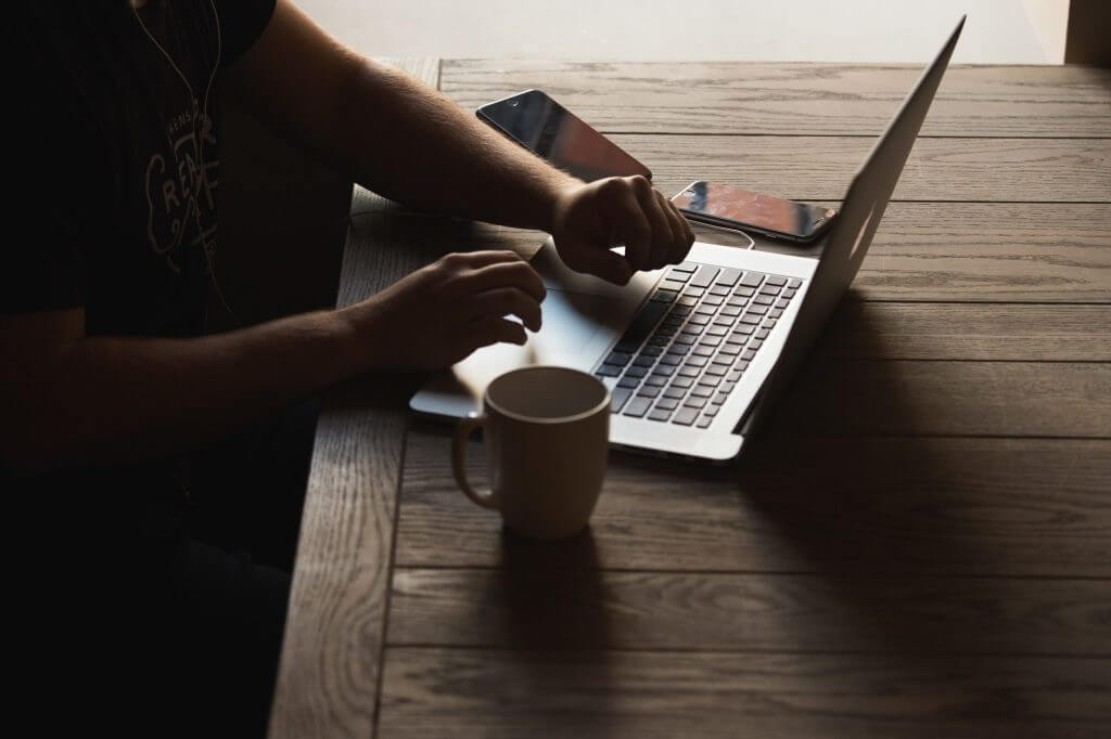 The 12 Biggest Problems With Online Dating