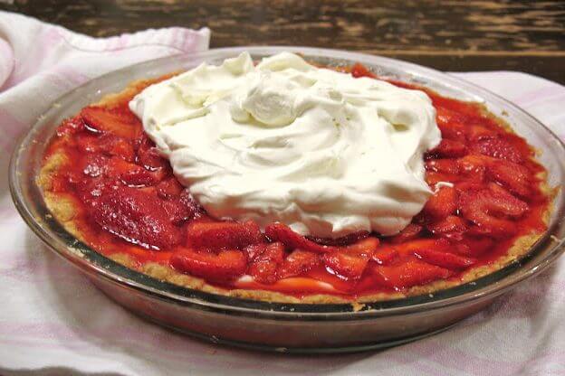 How To Make A Summer Strawberry Cream Pie
