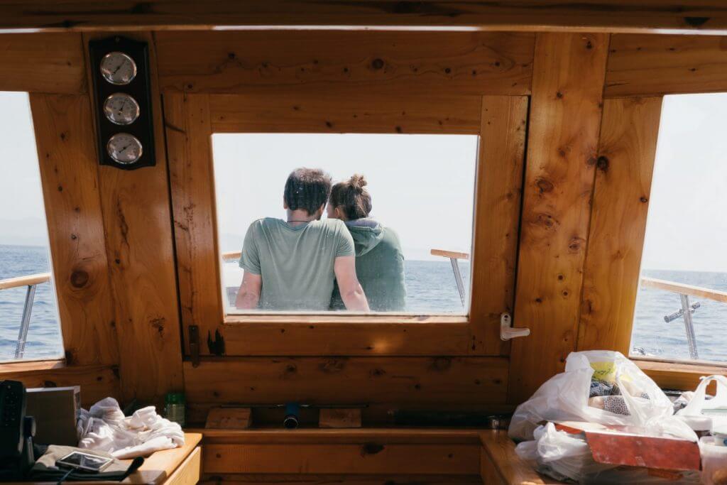 How To Avoid Dating Isolation