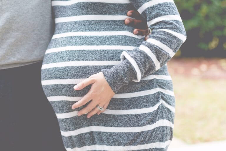 Real Talk: How to Discuss Sex and High Risk Pregnancy While Dating