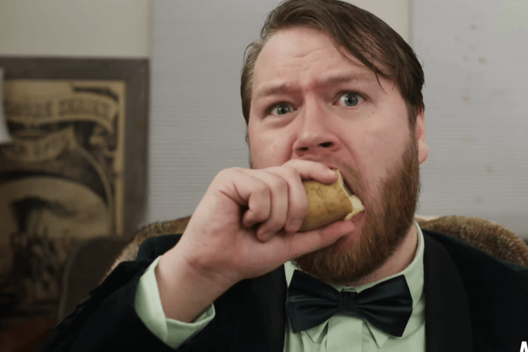 How to Throw a St. Paddy's Day Party (VIDEO)