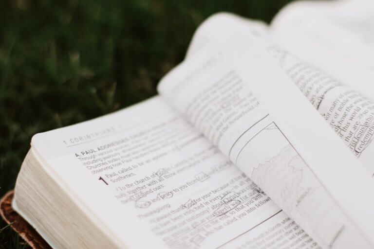 7 Ways to Deepen Your Faith Through Scripture