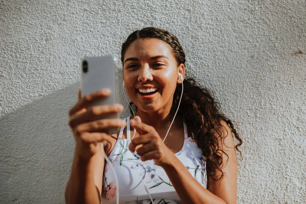 Unexpected and Creative Ways to Date Long Distance