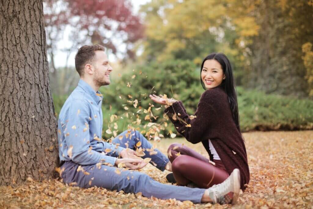 How to Signal to a Man That You're Interested in Him