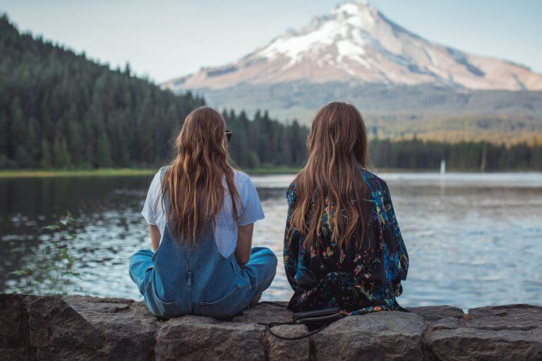 Talking to Friends with the Single Blues