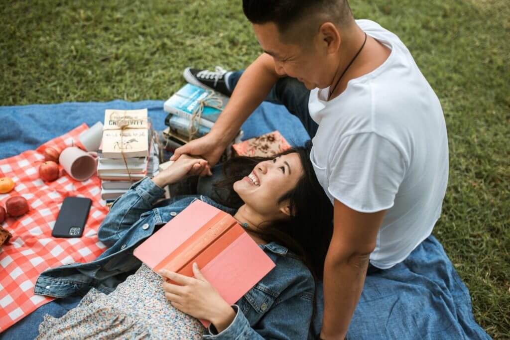 Should You Date While Discerning Your Vocation?