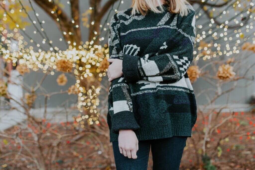 Single This Holiday Season? Here's the Advice You (Really) Need