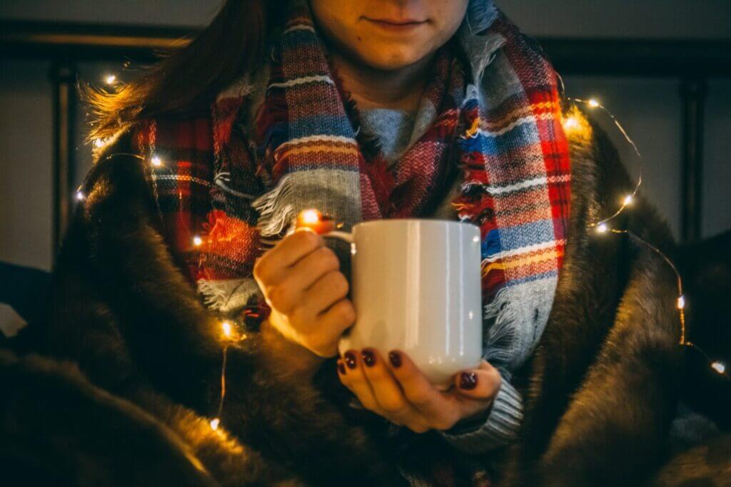 Older Singles, Here's Your Guide to Getting Through the Holidays!