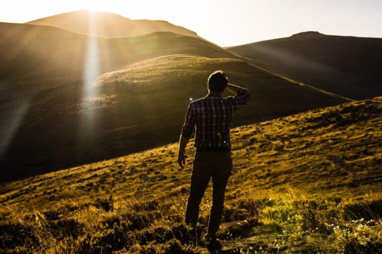 A Letter to Single Catholic Men Called to Marriage