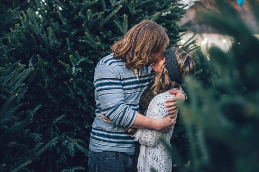 Splitting Family Holidays As A Dating Couple: Should You Or Shouldn't You?