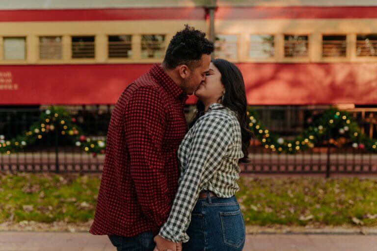 How To Celebrate Christmas While Dating Long Distance