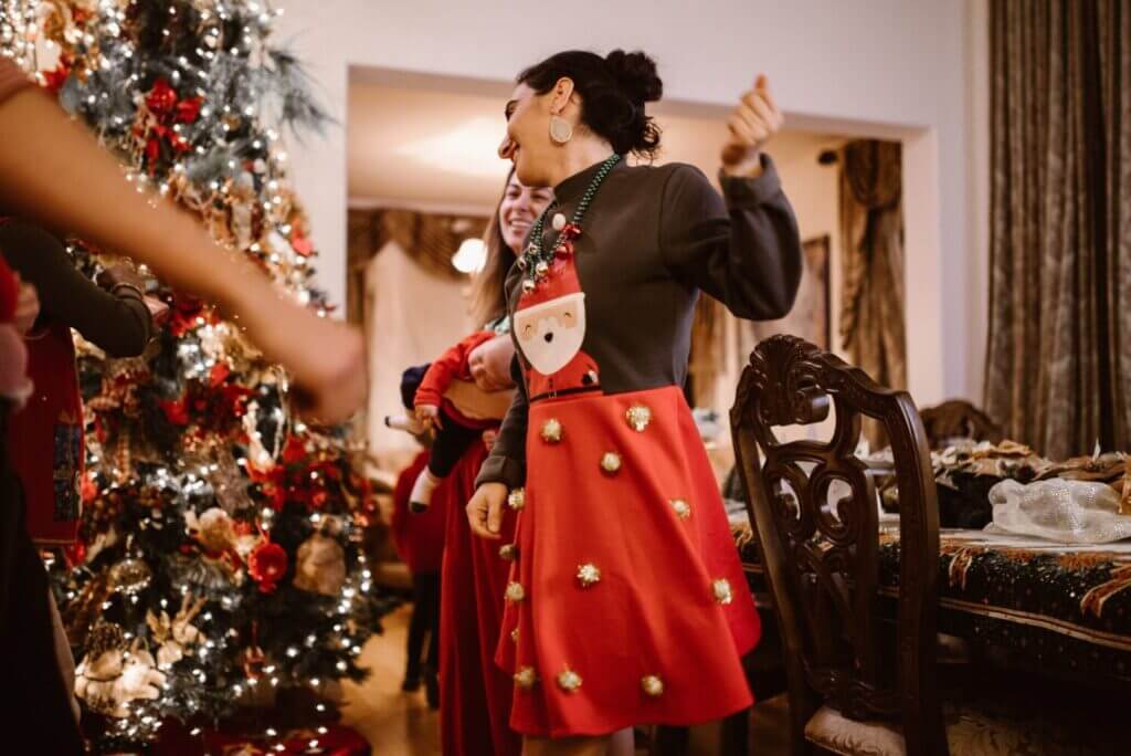 How to Live Up The Single Life During the Holidays!