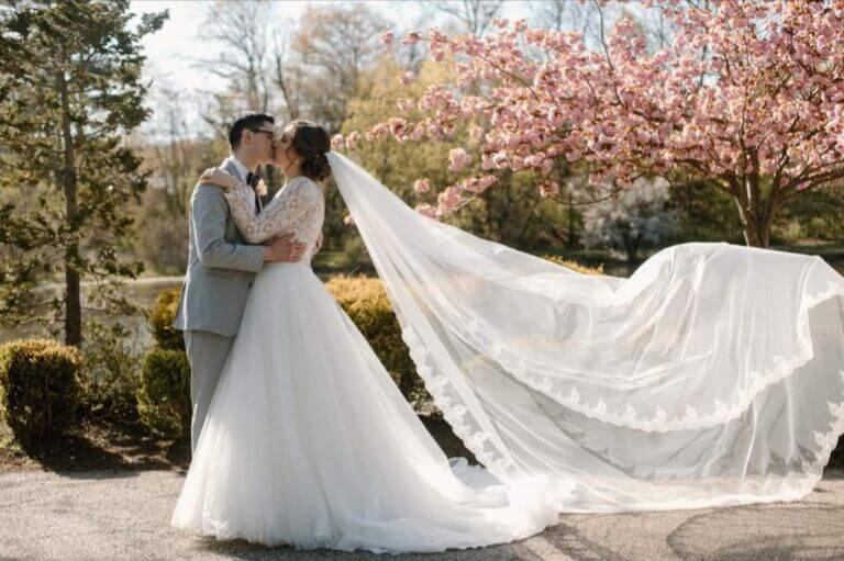 They're Proof That Long Distance Can Work!