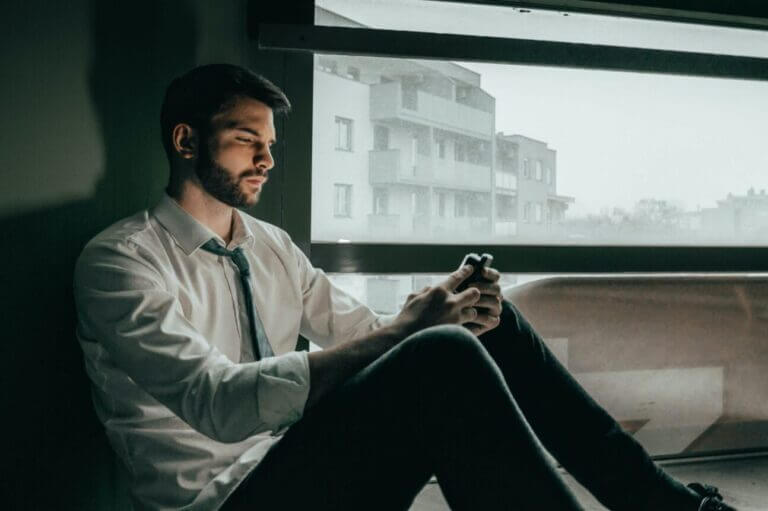 What to Do When Your Ex Has Moved On...and You Haven't