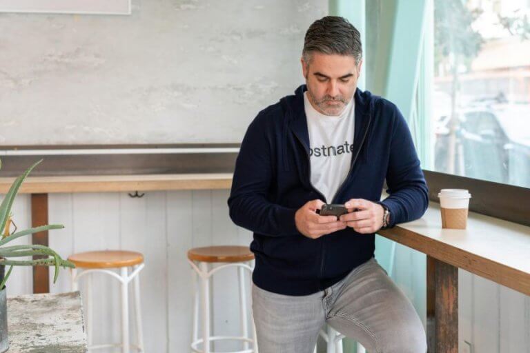 Online Dating Got You Stressed? 8 Tips for Managing Anxiety While Dating