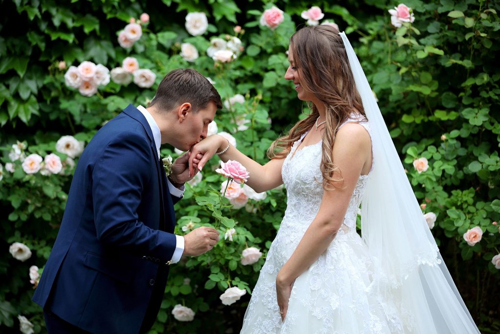 They Proved Long Distance Can Be the Right Choice!