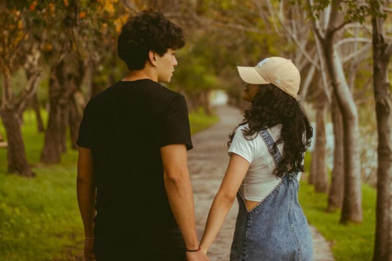 7 Casual Questions You Need to Ask Your Date!