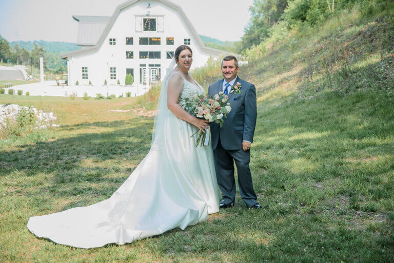 Once He Tried Online Dating, He Noticed Her Immediately!